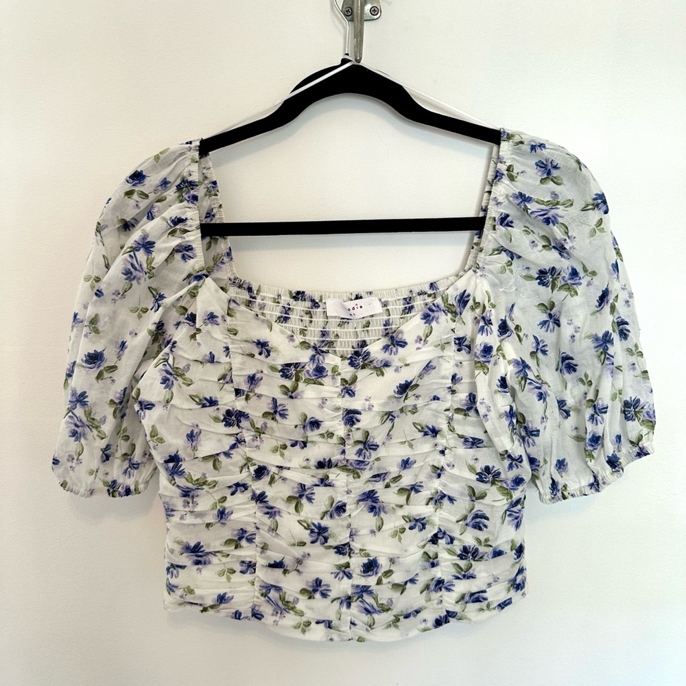 Elodie blue and white floral cropped blouse